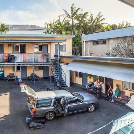 Castaways Backpackers Cairns Hostel Exterior foto