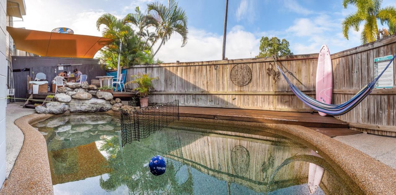 Castaways Backpackers Cairns Hostel Exterior foto